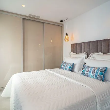 Vakantiehuis Old Town : Luxury Townhouse