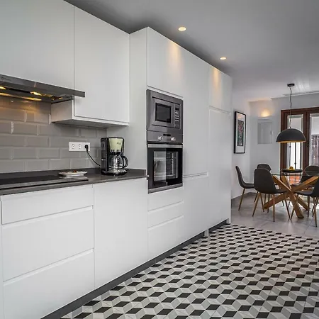 Vakantiehuis Old Town : Luxury Townhouse Marbella