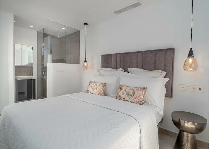 Old Town : Luxury Townhouse Holiday home Marbella