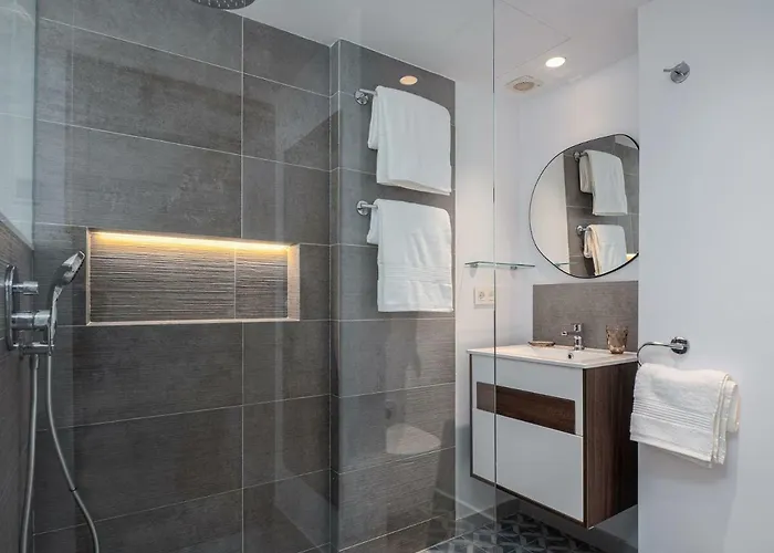 Old Town : Luxury Townhouse Holiday home